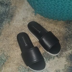 Womens sandals
